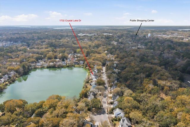 1732 Crystal Lake Drive, Charleston, SC 29412