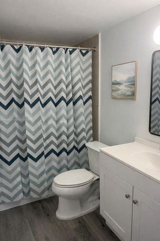 441 NW 98th Ct 441, Miami, FL 33172