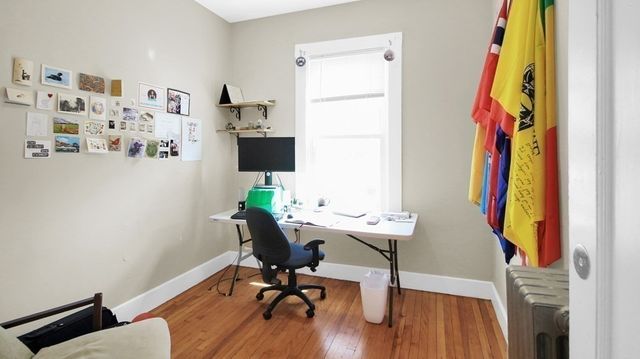 35 Essex St 1, Cambridge, MA 02139