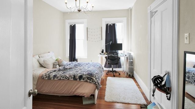 35 Essex St 1, Cambridge, MA 02139