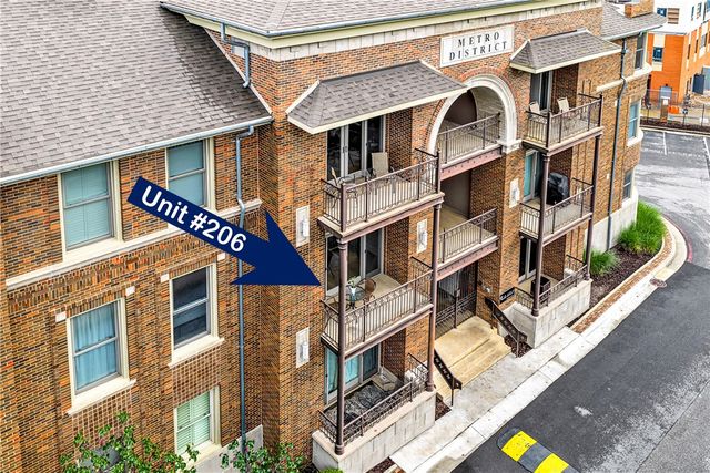 600 W Meadow Street 206, Fayetteville, AR 72701