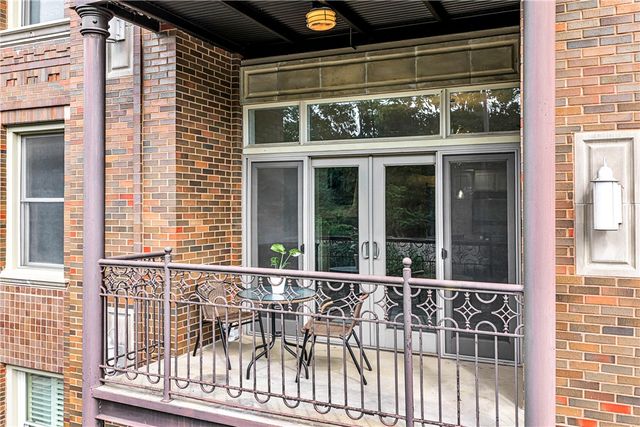 600 W Meadow Street 206, Fayetteville, AR 72701