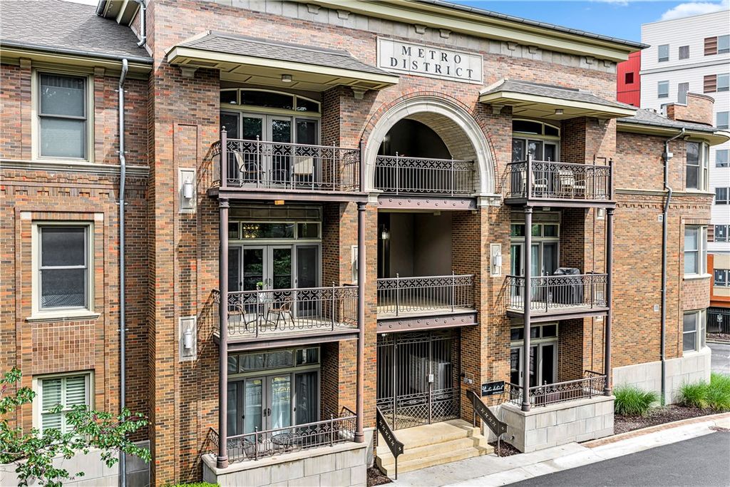 600 W Meadow Street 206, Fayetteville, AR 72701