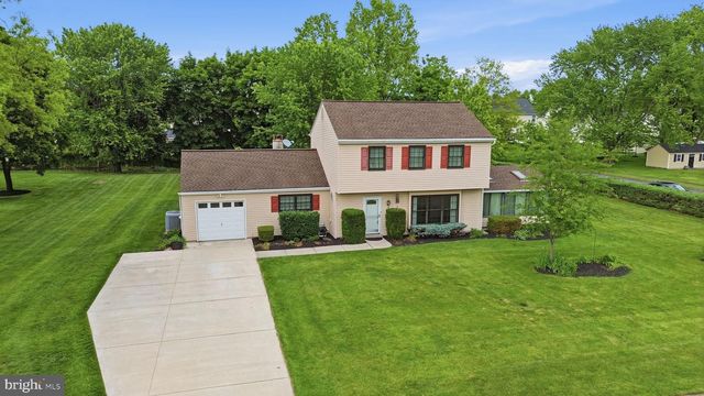 2049 HAWTHORNE LN, Hatfield, PA 19440