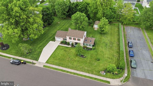 2049 HAWTHORNE LN, Hatfield, PA 19440