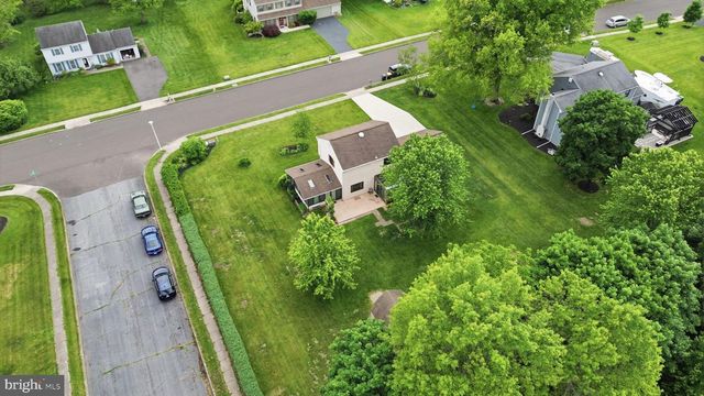 2049 HAWTHORNE LN, Hatfield, PA 19440