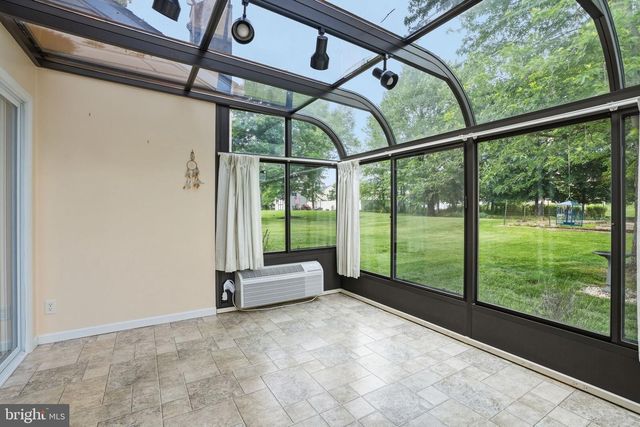 2049 HAWTHORNE LN, Hatfield, PA 19440