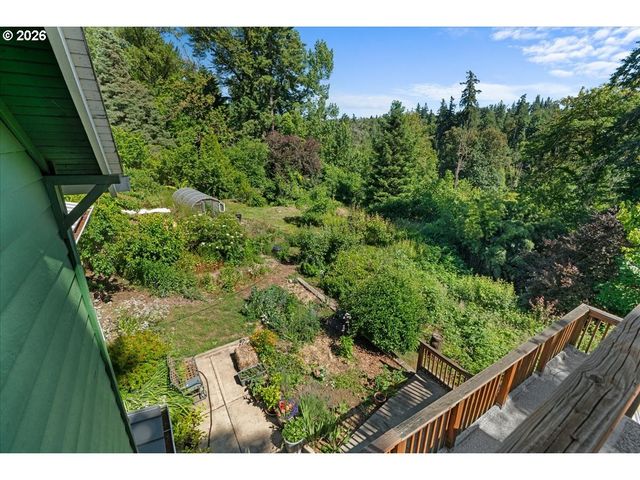 772 DIVISION St, Oregon City, OR 97045