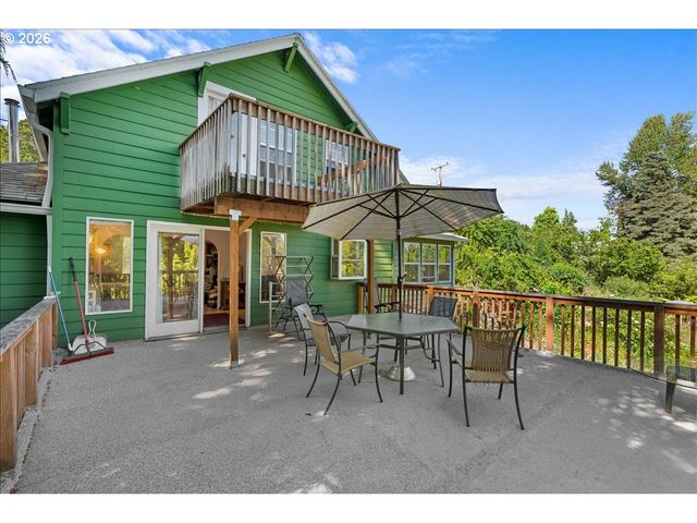 772 DIVISION St, Oregon City, OR 97045