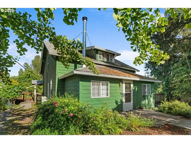 772 DIVISION St, Oregon City, OR 97045