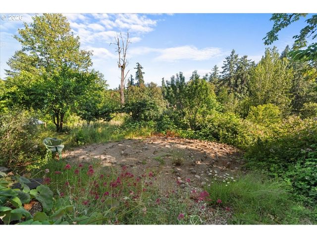 772 DIVISION St, Oregon City, OR 97045