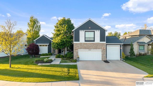 21874 Martha Street, Elkhorn, NE 68022