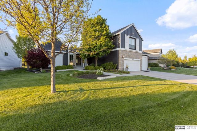 21874 Martha Street, Elkhorn, NE 68022