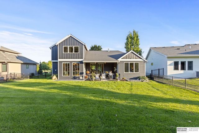 21874 Martha Street, Elkhorn, NE 68022