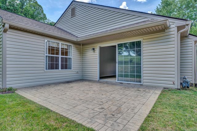 5850 Penn Forest PL, Roanoke, VA 24018
