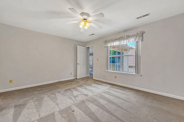 5850 Penn Forest PL, Roanoke, VA 24018