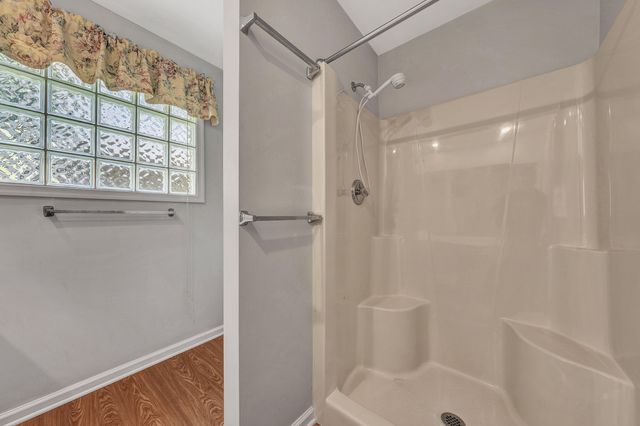 5850 Penn Forest PL, Roanoke, VA 24018