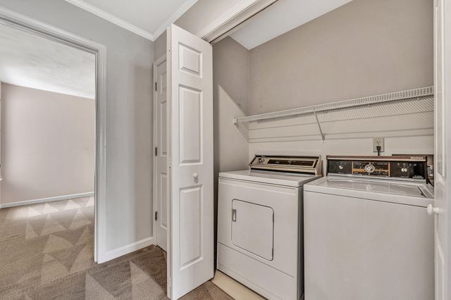 5850 Penn Forest PL, Roanoke, VA 24018