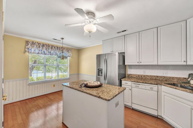 5850 Penn Forest PL, Roanoke, VA 24018