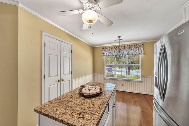 5850 Penn Forest PL, Roanoke, VA 24018