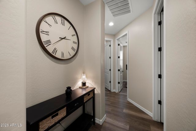 2826 E FRAKTUR Road, Phoenix, AZ 85040