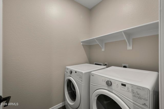2826 E FRAKTUR Road, Phoenix, AZ 85040