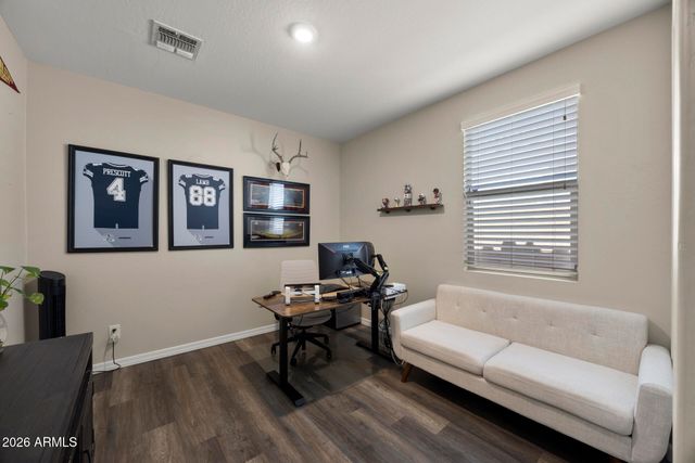 2826 E FRAKTUR Road, Phoenix, AZ 85040