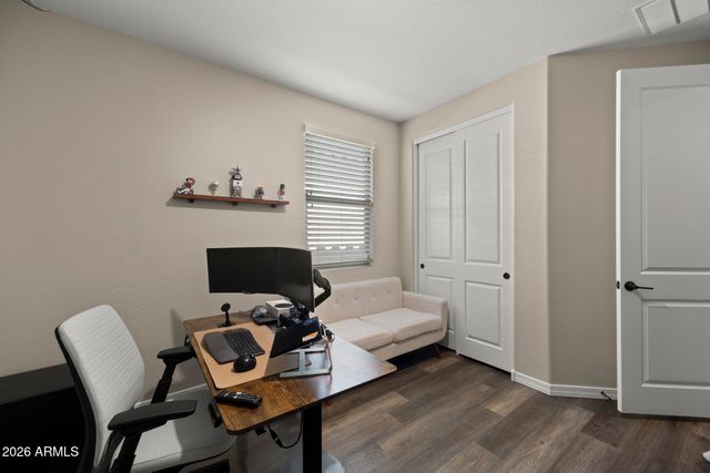 2826 E FRAKTUR Road, Phoenix, AZ 85040