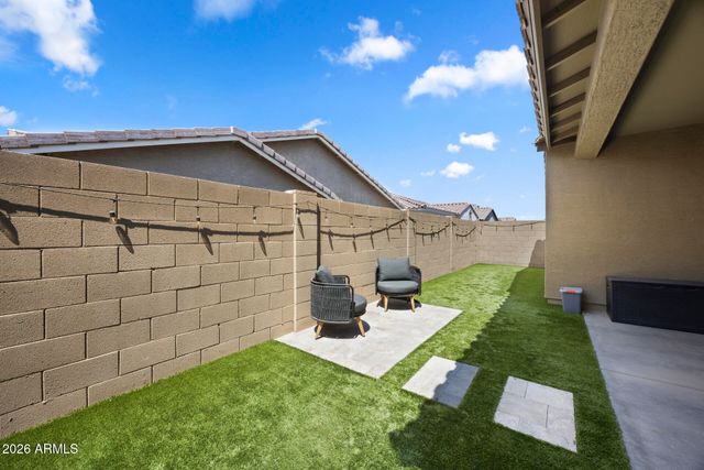 2826 E FRAKTUR Road, Phoenix, AZ 85040