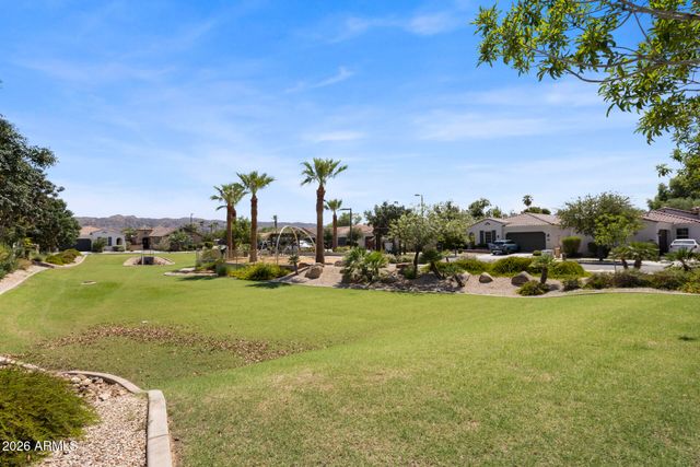2826 E FRAKTUR Road, Phoenix, AZ 85040