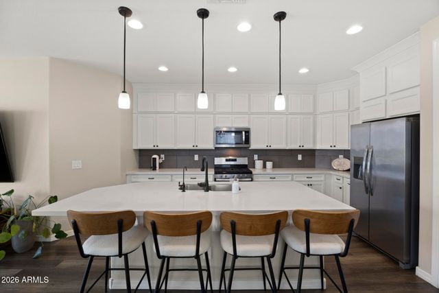 2826 E FRAKTUR Road, Phoenix, AZ 85040