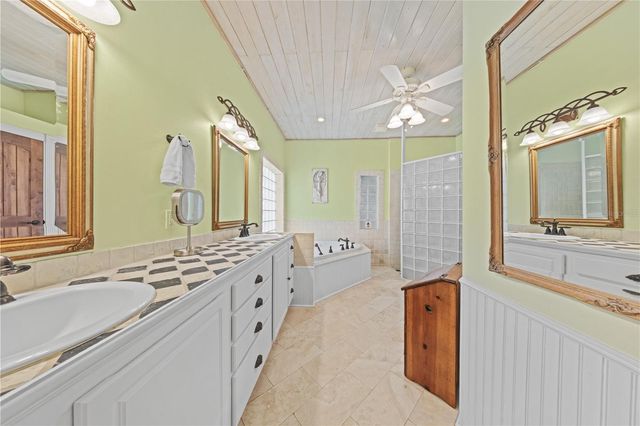 1621 BARR, Oviedo, FL 32765