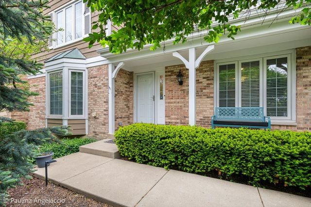 1417 Shire Circle, Inverness, IL 60067