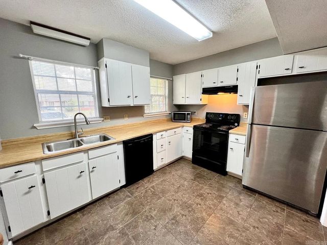 15 Brierwood Circle, Conway, AR 72034