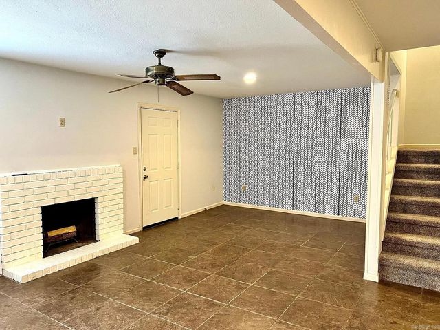 15 Brierwood Circle, Conway, AR 72034