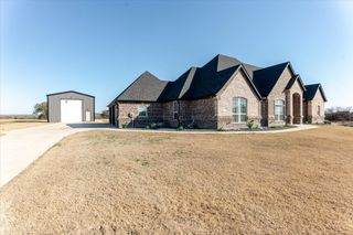 3077 Infinity Drive, Weatherford, TX 76087