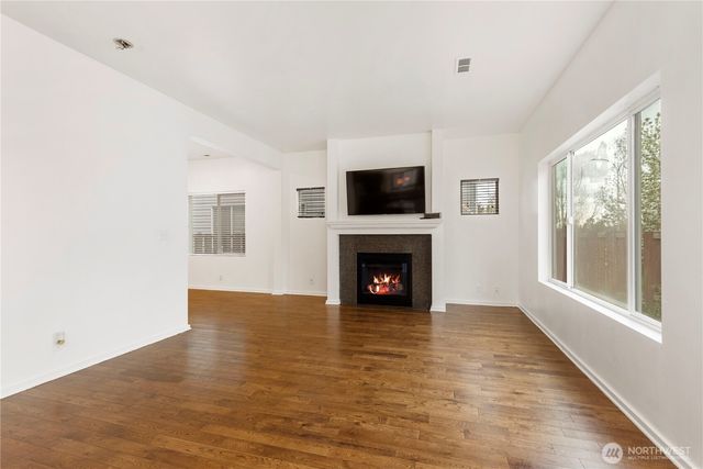 4217 L Place NE, Auburn, WA 98002