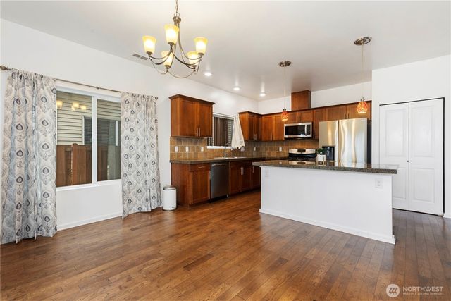 4217 L Place NE, Auburn, WA 98002