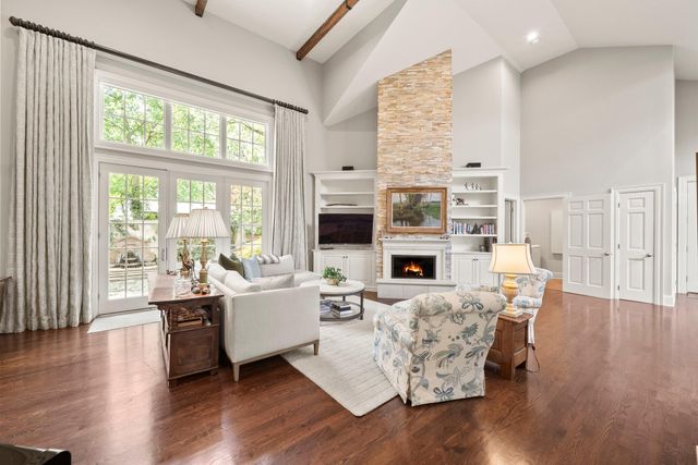 3507 River Avon Circle, Columbus, OH 43221