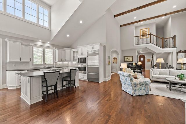 3507 River Avon Circle, Columbus, OH 43221