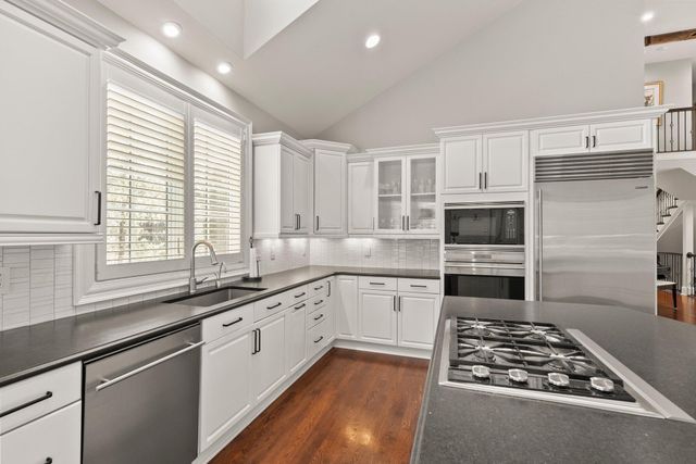 3507 River Avon Circle, Columbus, OH 43221