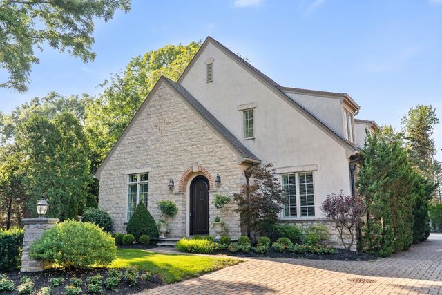 3507 River Avon Circle, Columbus, OH 43221