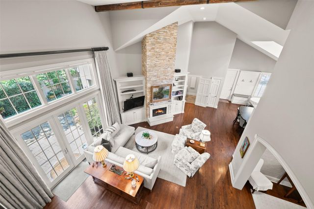 3507 River Avon Circle, Columbus, OH 43221