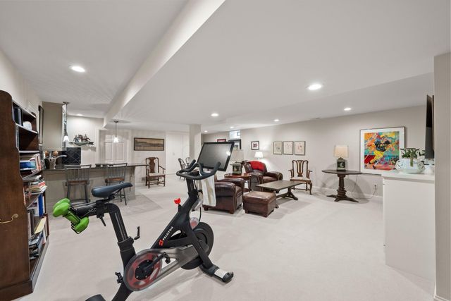 3507 River Avon Circle, Columbus, OH 43221