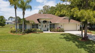 3018 SE Dalhart Road, Port St. Lucie, FL 34952
