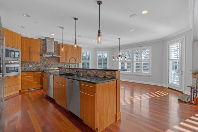 7242 Greywall Court, Long Grove, IL 60060