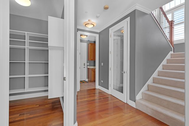 7242 Greywall Court, Long Grove, IL 60060