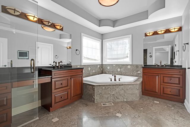 7242 Greywall Court, Long Grove, IL 60060