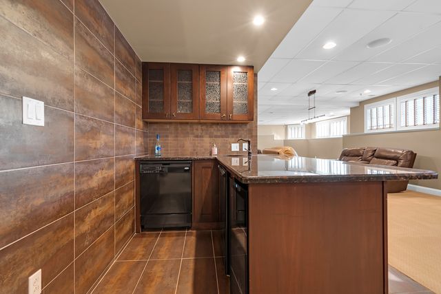 7242 Greywall Court, Long Grove, IL 60060