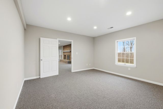 658 Aylor Lane, Walton, KY 41094